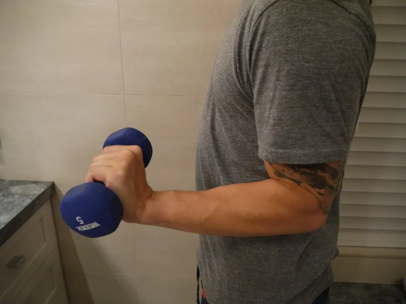 Eccentric Wrist Flexion with Finger Curl
